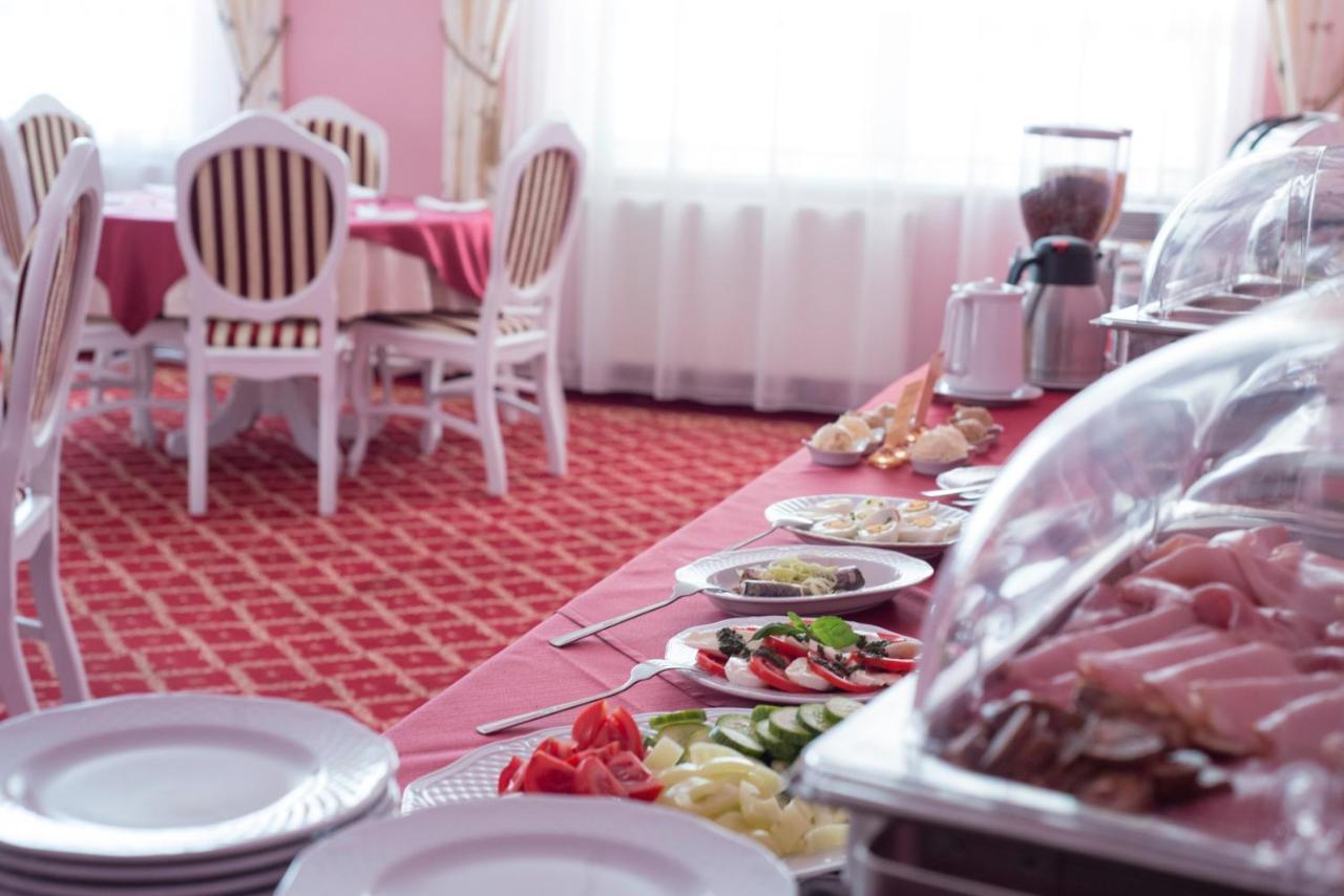 Svatojansky Kastiel Hotel ลิปโตว์สกียาน ภายนอก รูปภาพ