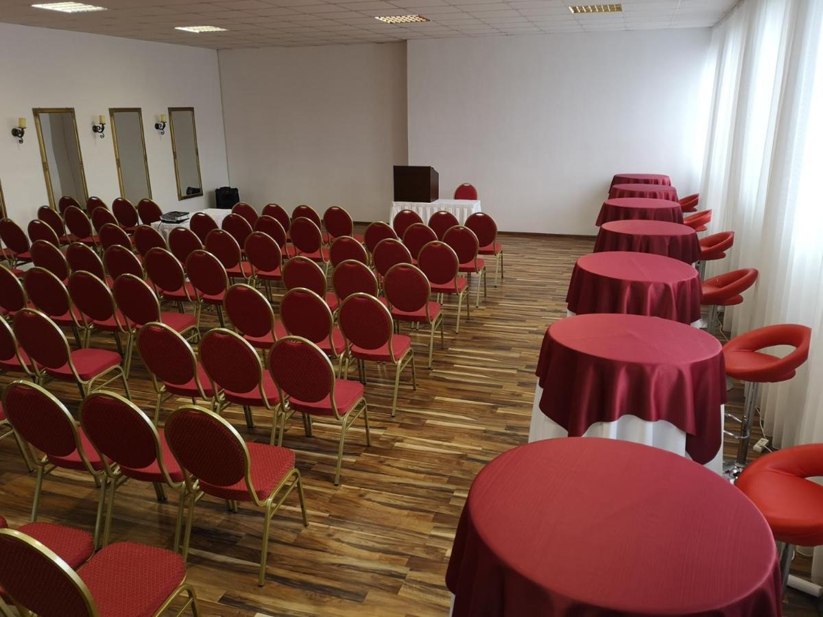 Svatojansky Kastiel Hotel ลิปโตว์สกียาน ภายนอก รูปภาพ